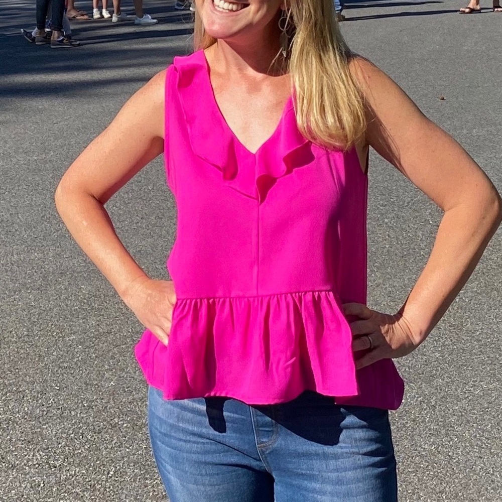 TCEC Pink Ruffle Hem Tank - Picture 4 of 4